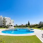 2b By Beach&alvor Centre With Pools & Ac Apartment *