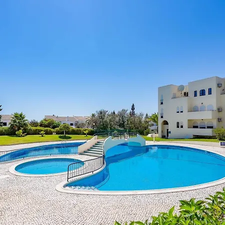 아파트 2b By Beach&alvor Centre With Pools & Ac *