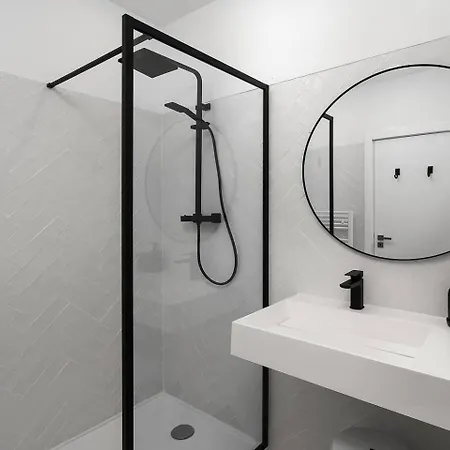 2b By Beach&alvor Centre With Pools & Ac Appartamento