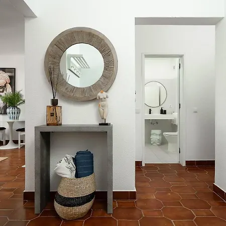 Apartamento 2b By Beach&alvor Centre With Pools & Ac