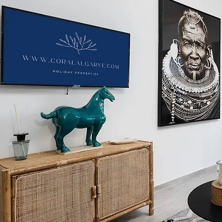 2b By Beach&alvor Centre With Pools & Ac Appartamento *