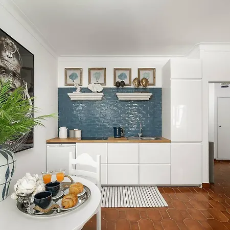 2b By Beach&alvor Centre With Pools & Ac *