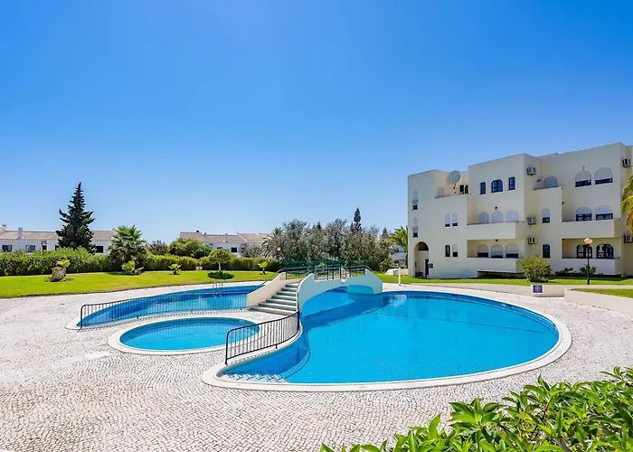 Lägenhet 2b By Beach&alvor Centre With Pools & Ac *