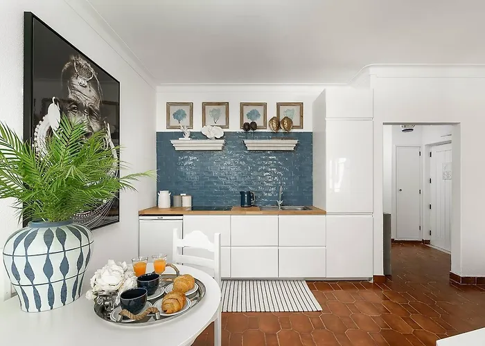 2b By Beach&alvor Centre With Pools & Ac *