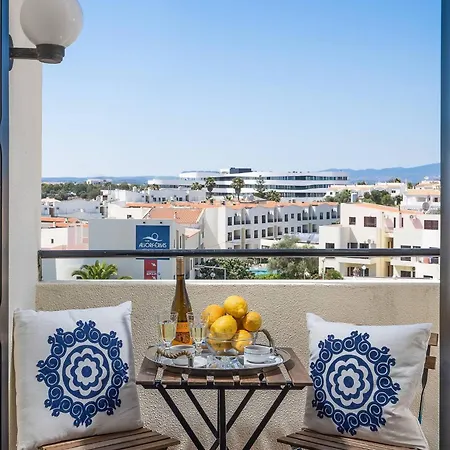 2b By Beach&alvor Centre With Pools & Ac