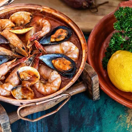 2b By Beach&alvor Centre With Pools & Ac Алвор